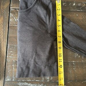 Women's Black Long Sleeve Top